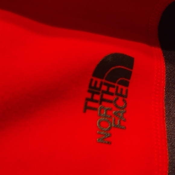 The North Face Black and Red Hooded Track Jacket Sz M - Picture 3 of 10